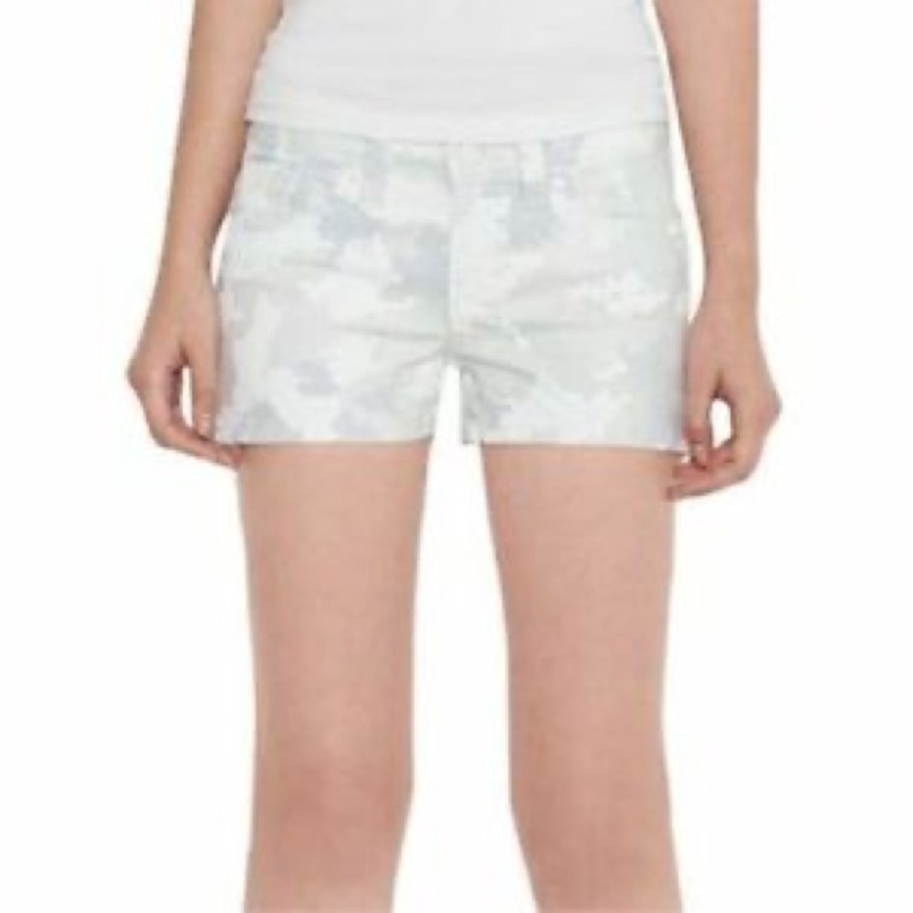 Levi Pixelated Shorts